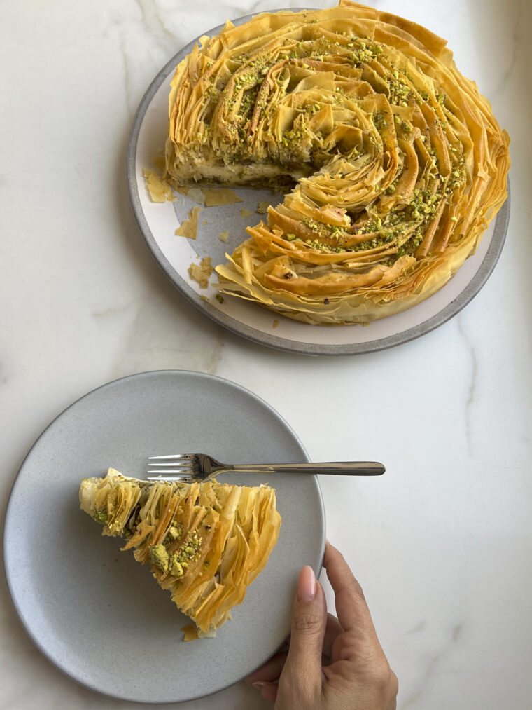 pistachio baklava cheesecake